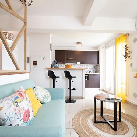 Le Vetiver 3 Etoiles - 30M2 - Renove Avec Vue Mer - 10' De L'Aeroport Sainte-Clotilde Dış mekan fotoğraf