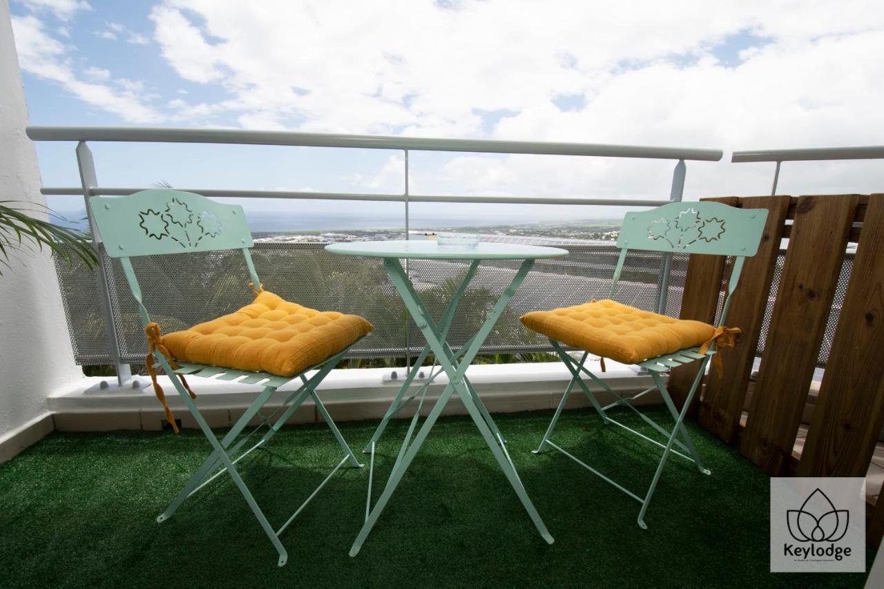 Le Vetiver 3 Etoiles - 30M2 - Renove Avec Vue Mer - 10' De L'Aeroport Sainte-Clotilde Dış mekan fotoğraf